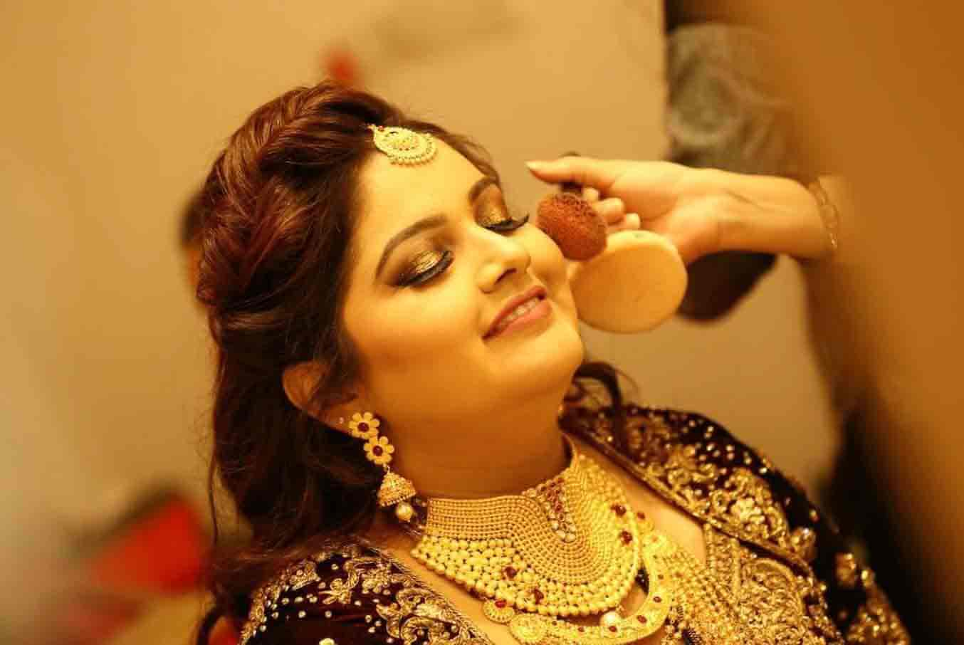 Aarthi beauty parlour,best beauty parlour in karaikudi