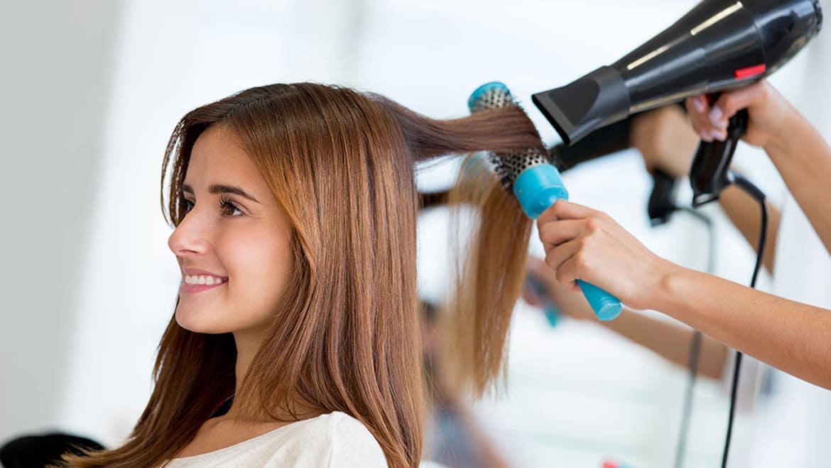 Aarthi beauty parlour,best beauty parlour in karaikudi